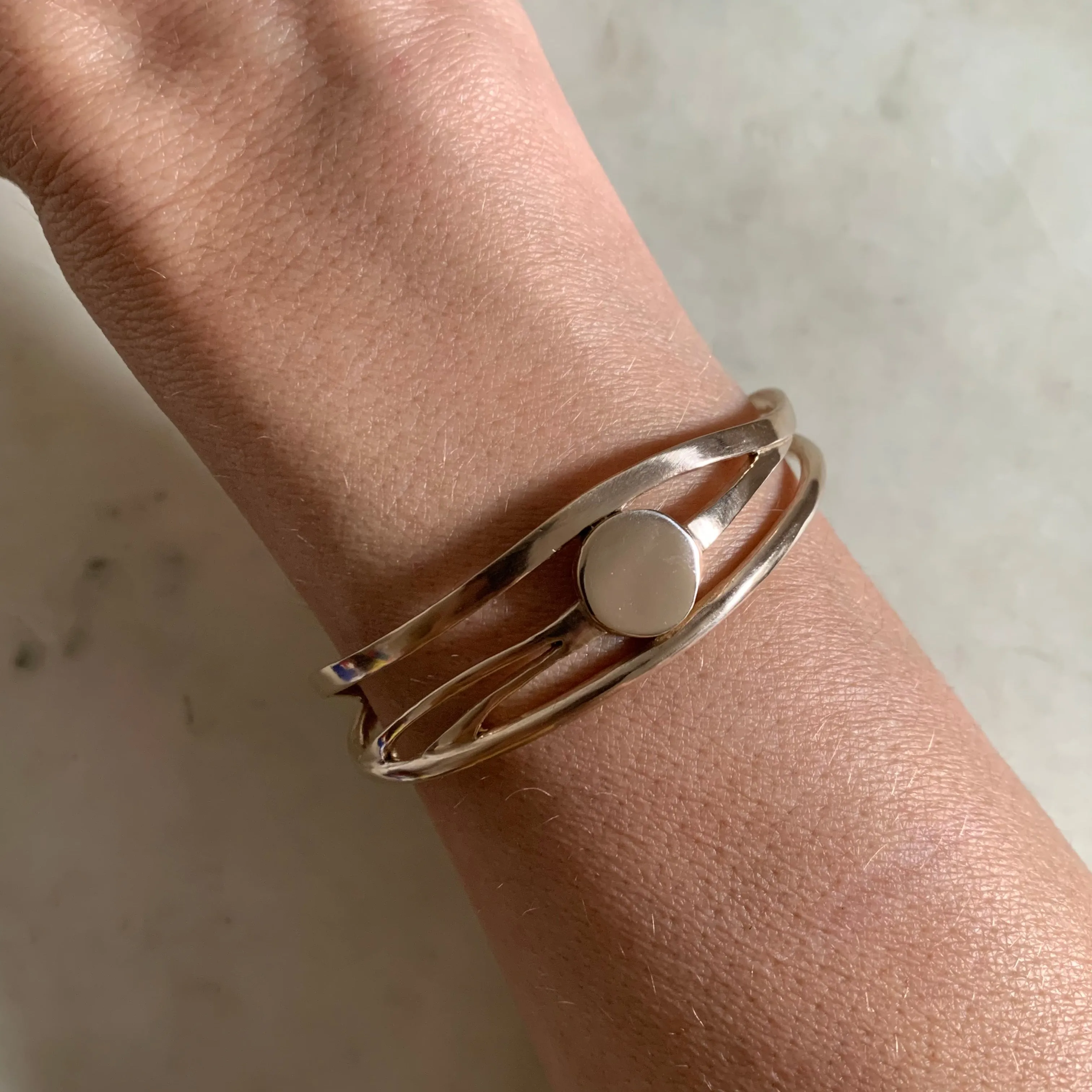 APRICUS CUFF