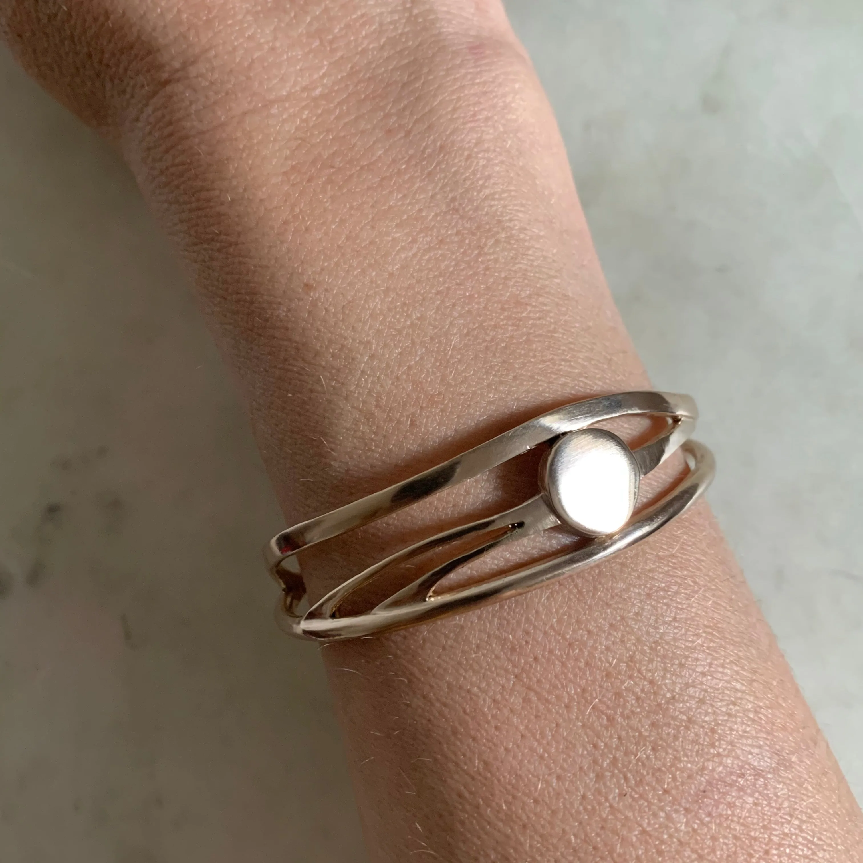 APRICUS CUFF