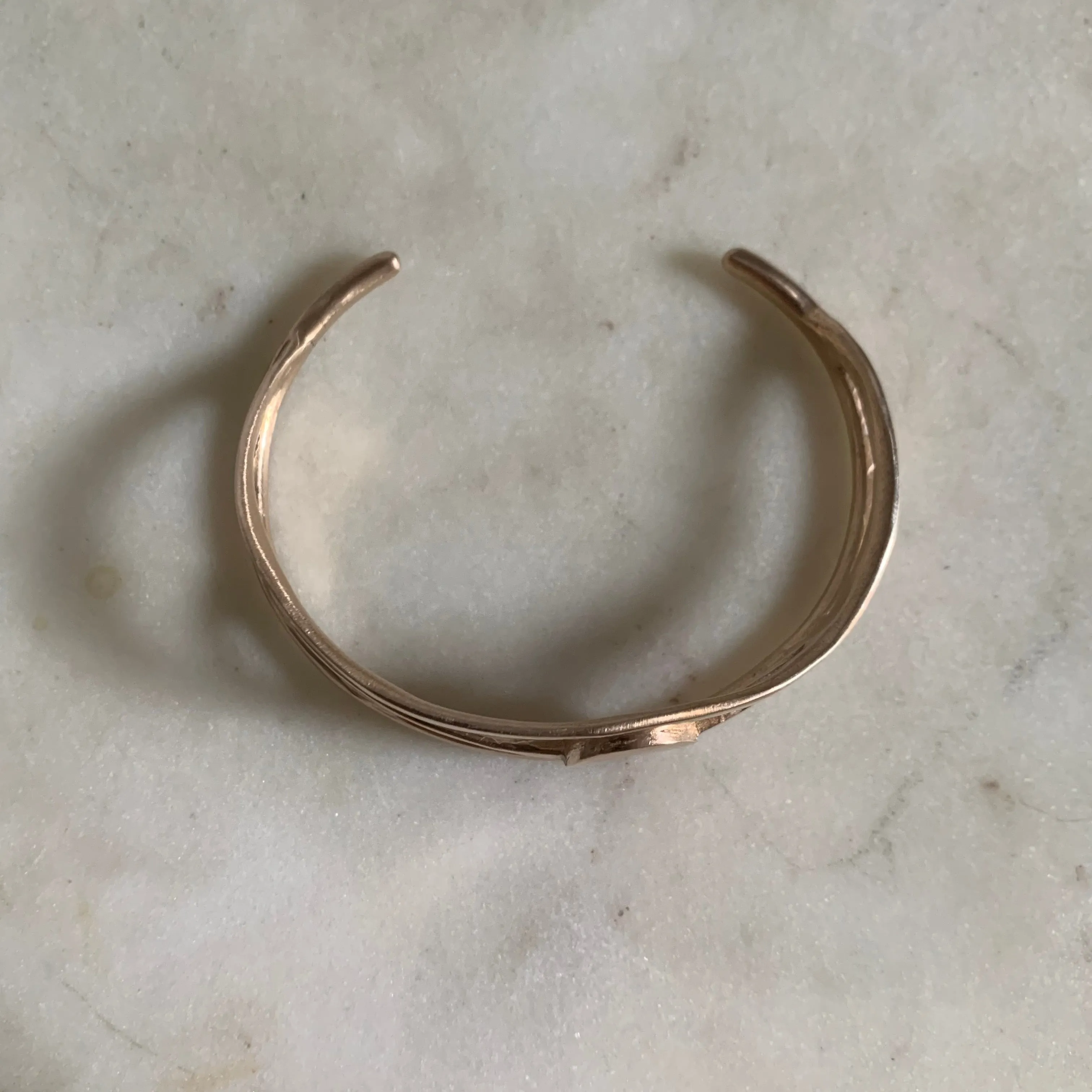 APRICUS CUFF