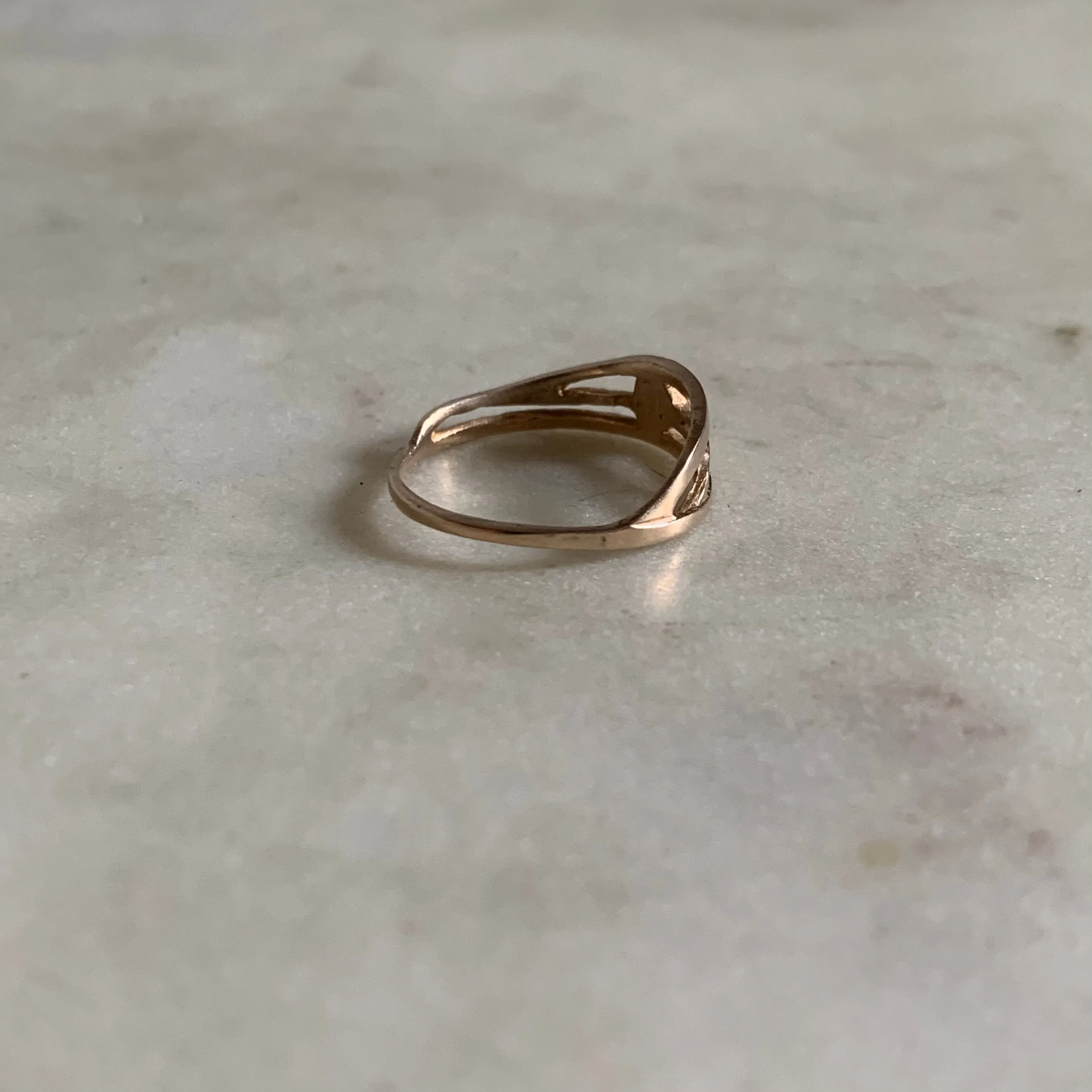 APRICUS RING