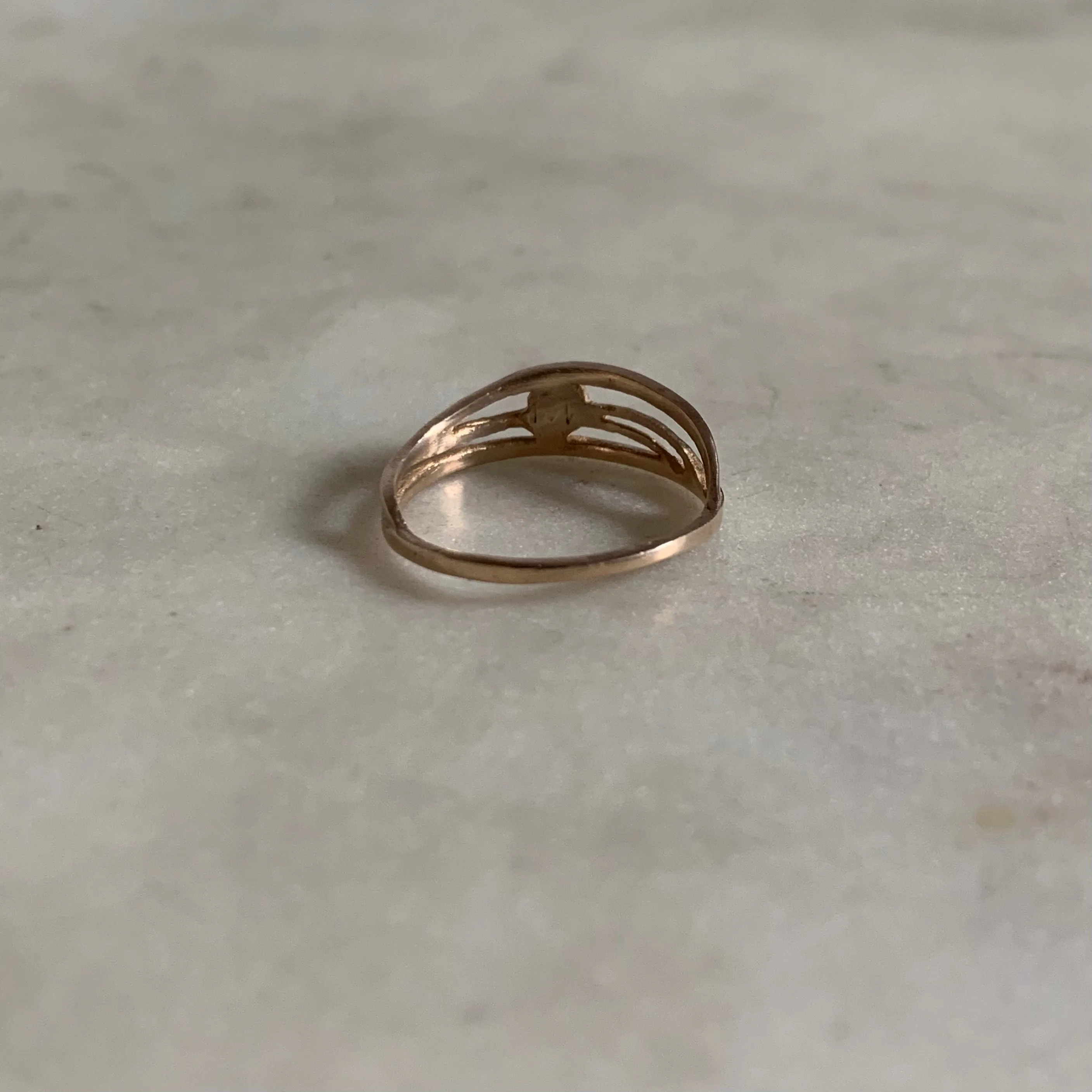 APRICUS RING