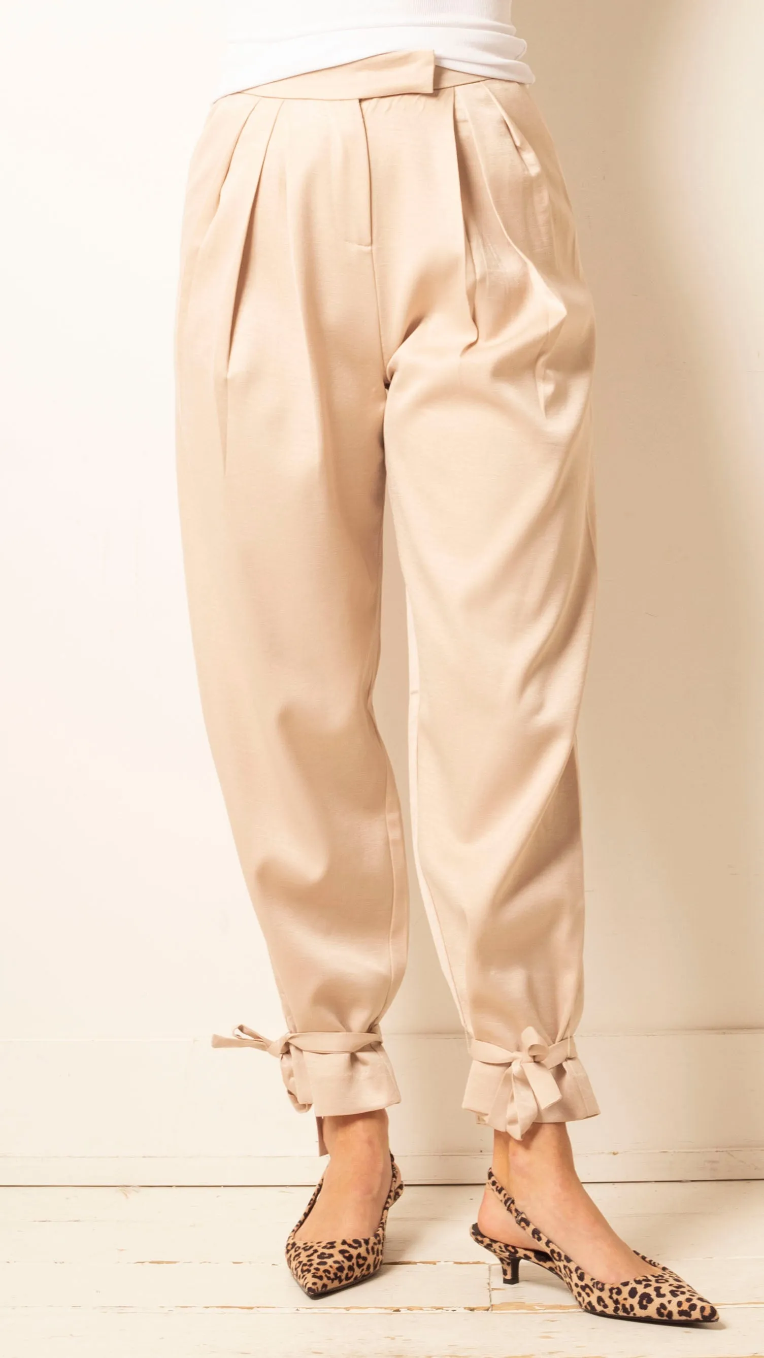 Aria Ankle Tie Pant - Beige