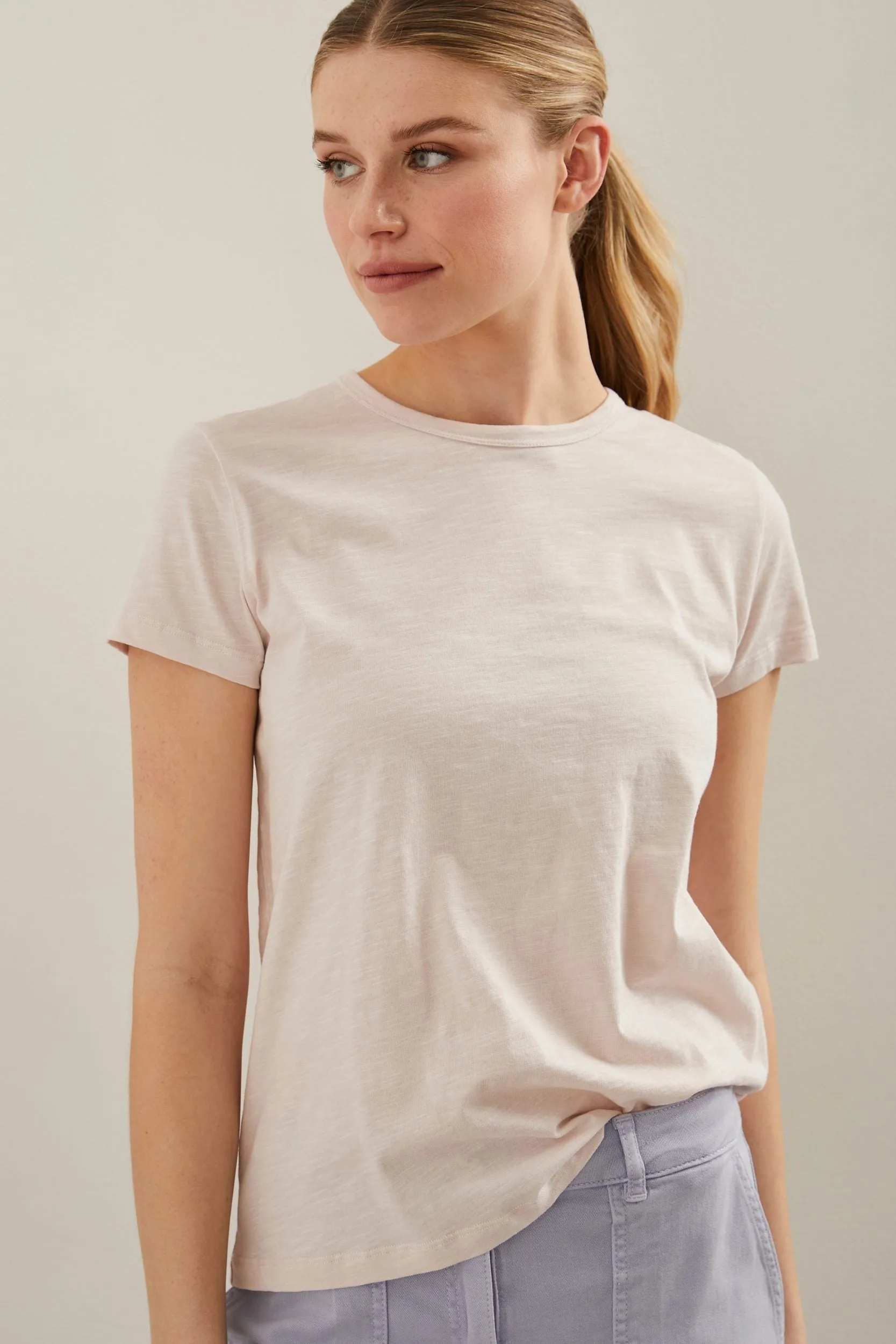 Basic crew neck t-shirt