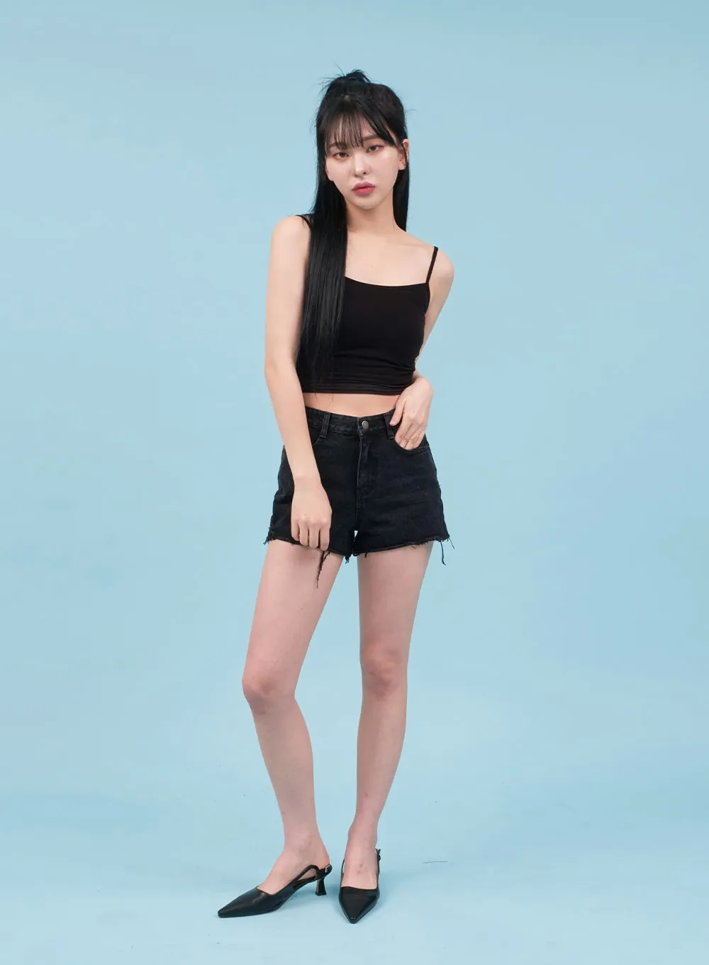 Basic Cropped Cami Top CA07