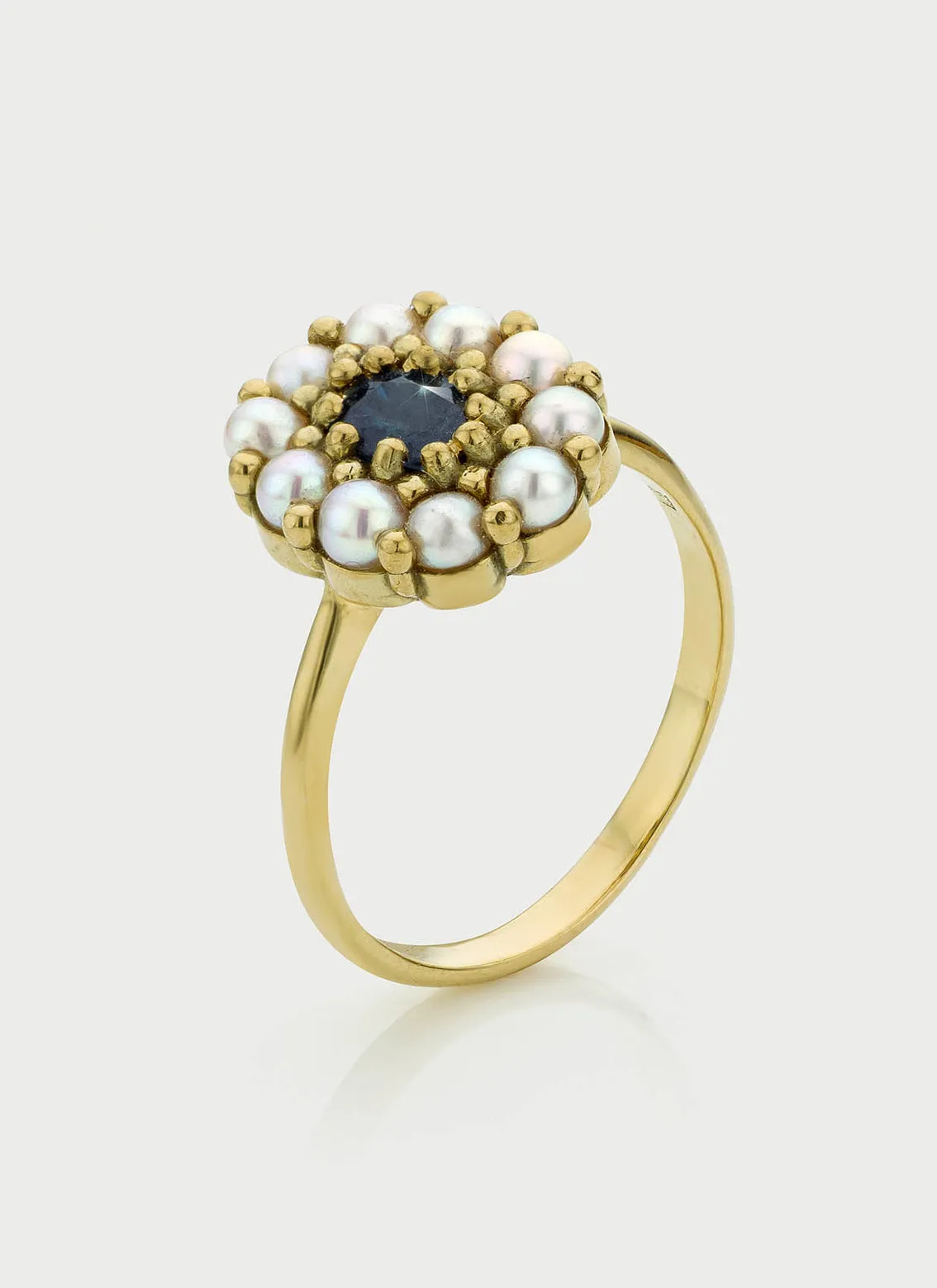 Billie flower sapphire pearl entourage ring 14k gold