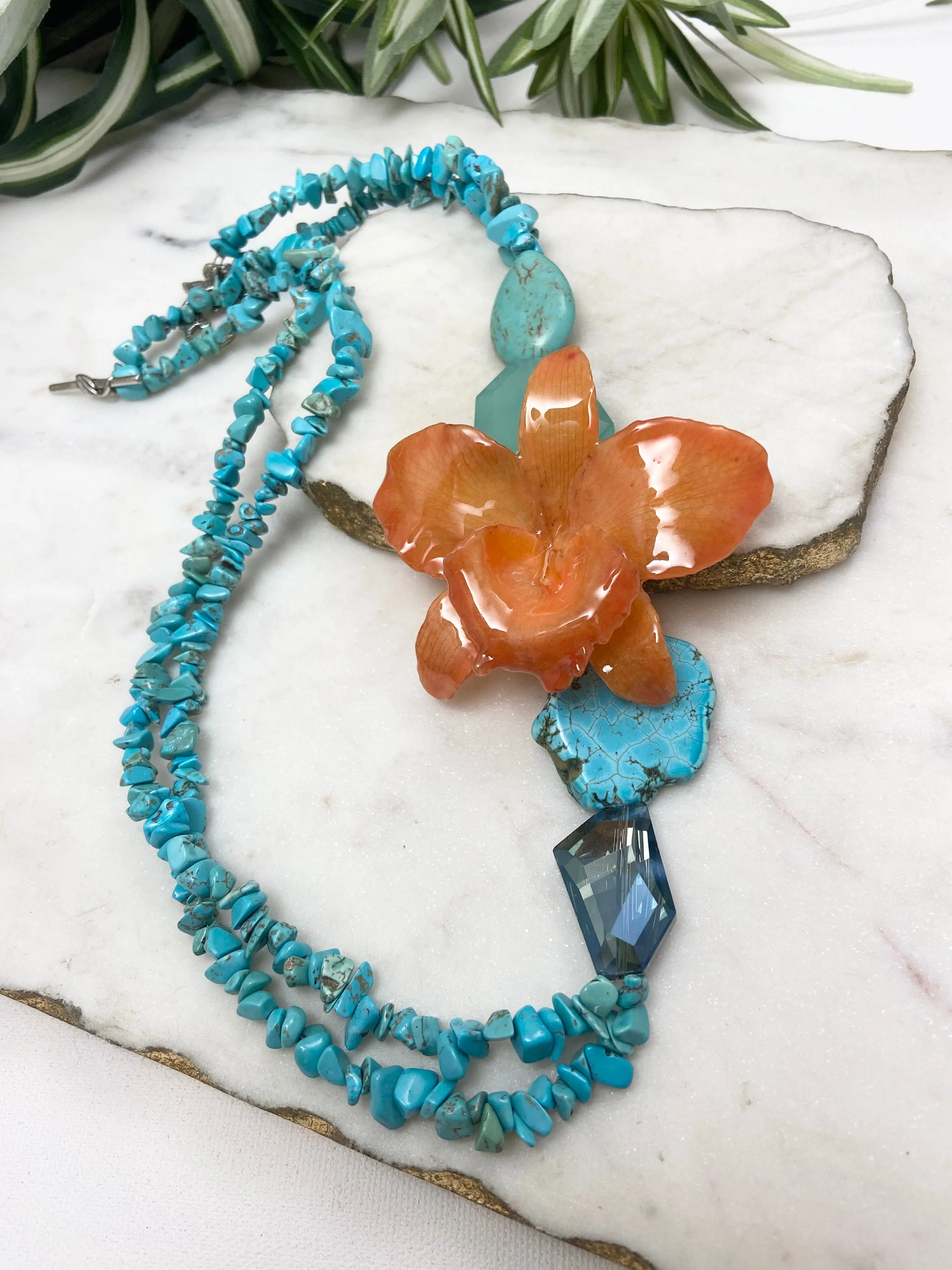 bloom classic necklace - orange orchid with turquoise