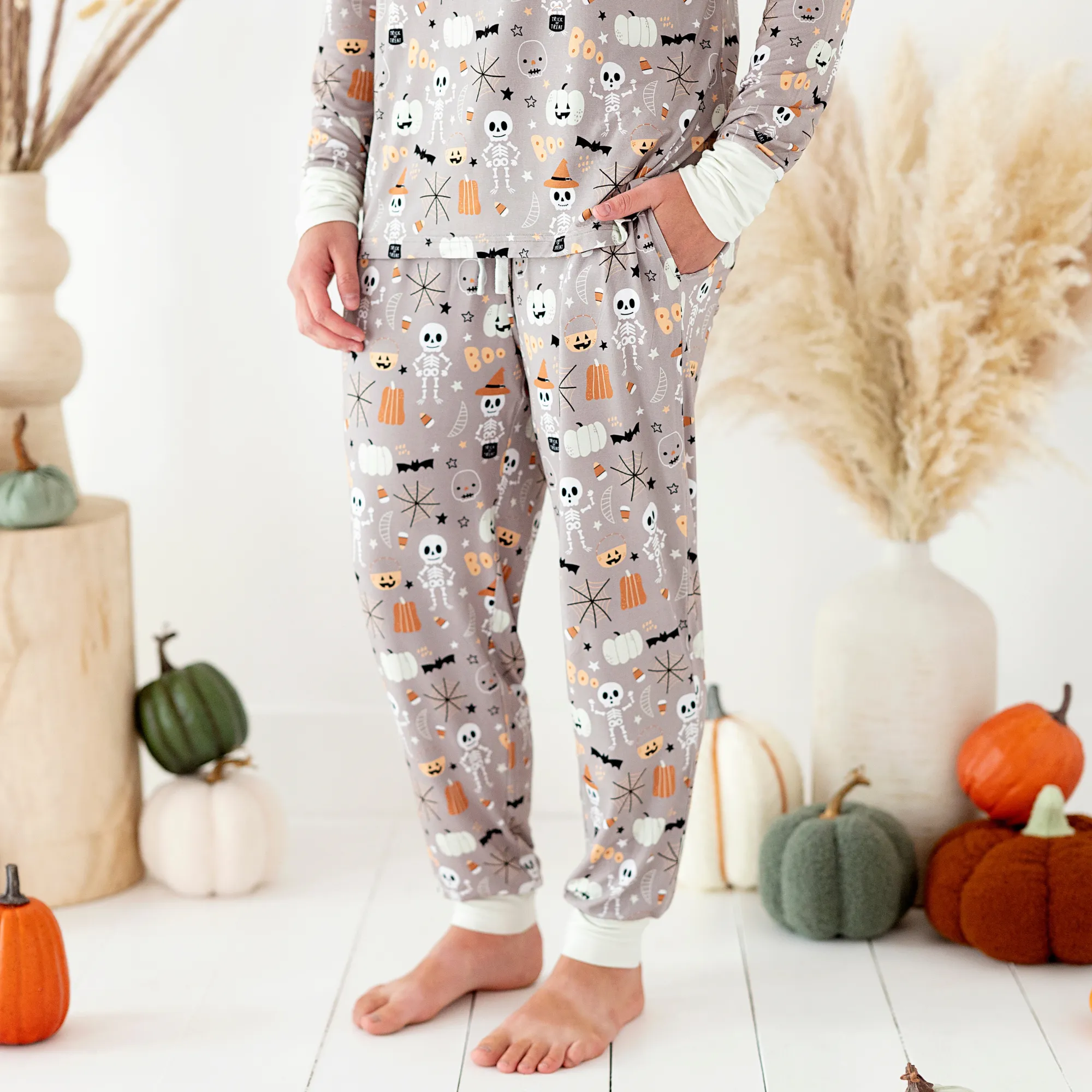 Boo Crew Mama Lounge Jogger Set