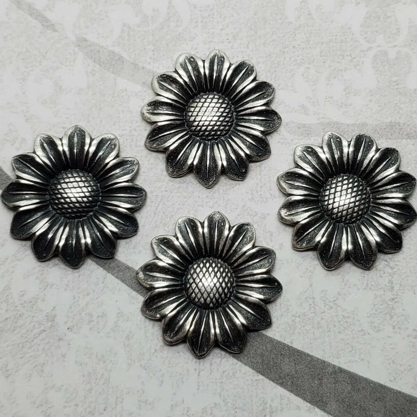 Brass Sunflower Stampings x 4 - 3026RAT.