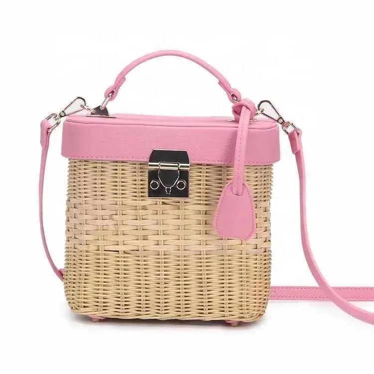 Crossbody Rattan Box