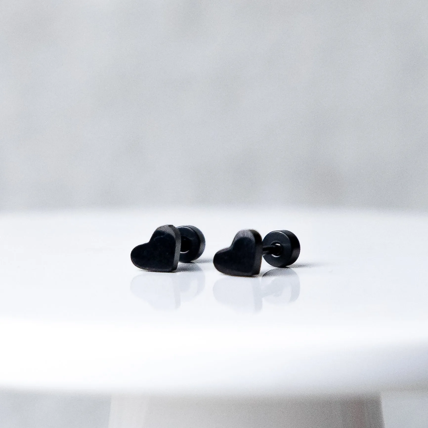 Heart Studs in Black (Comfort Backs)