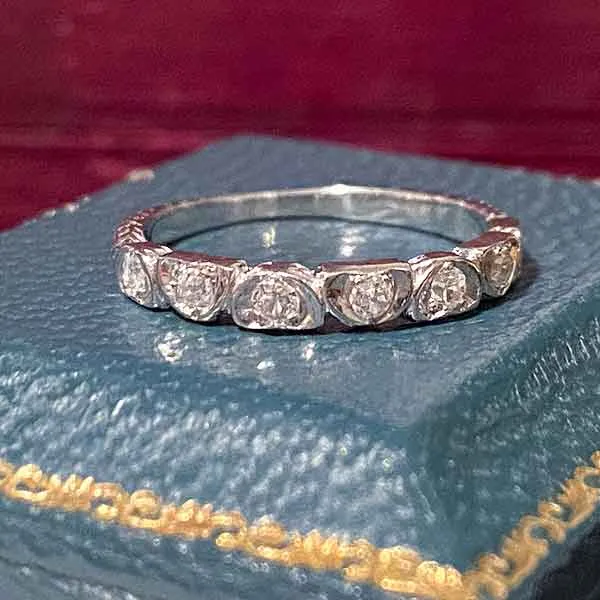 Vintage Diamond Heart Band Ring