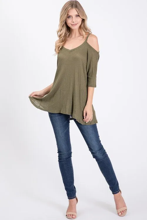 Waffle v neck cold shoulder hi-low top